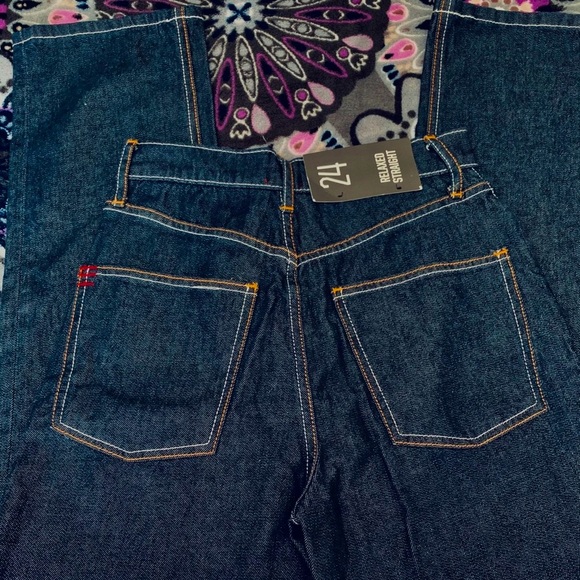 🔥NWT URBAN OUTFITTERS JEANS - Picture 3 of 6